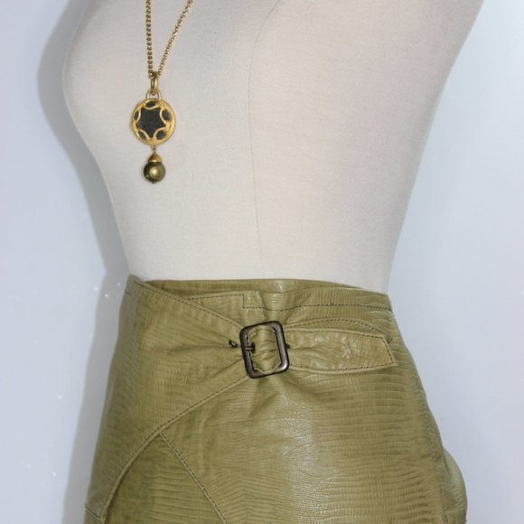 Textured Leather Skirt by Henry Beguelin - Picture 2 of 5